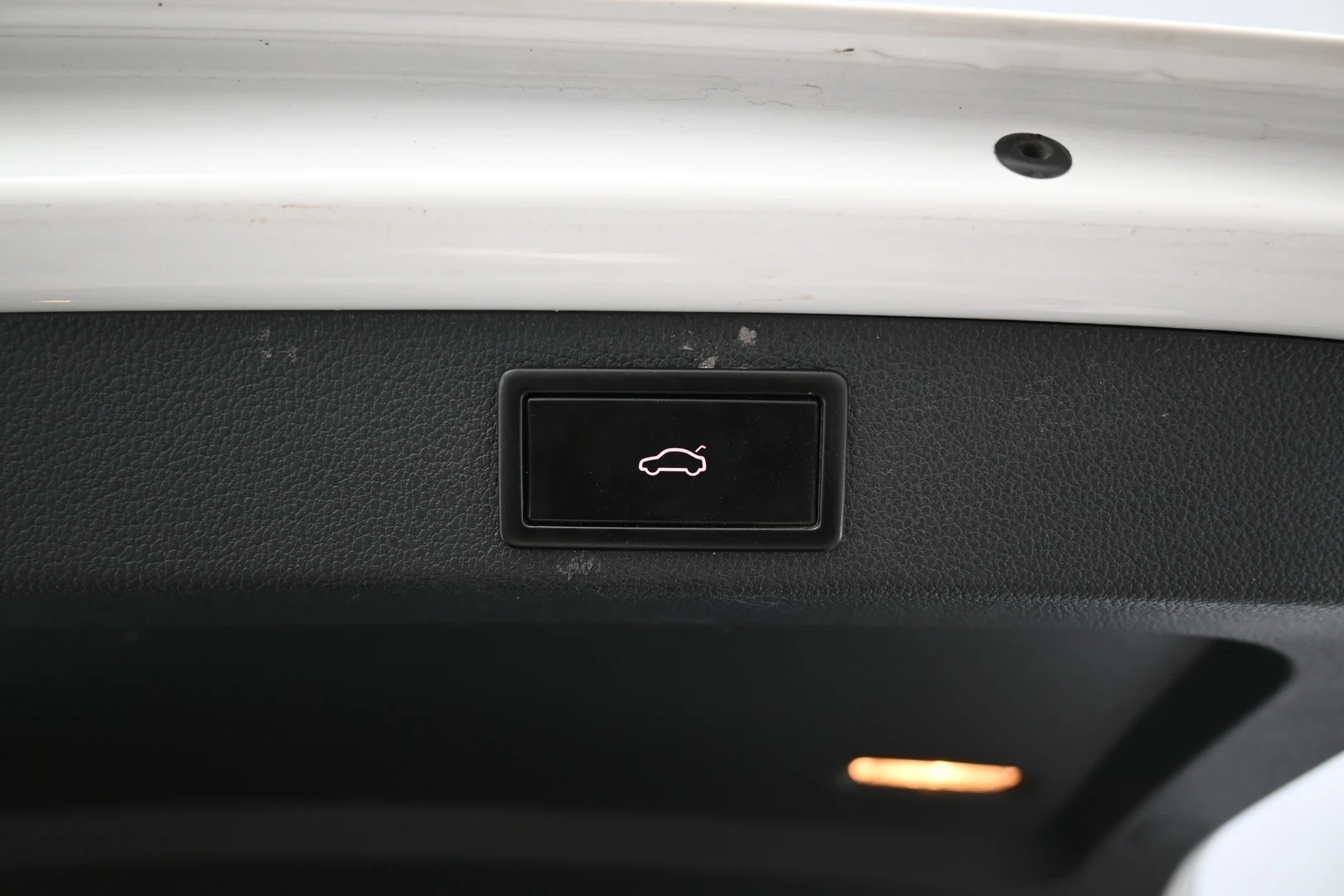 Car Image - 4MmlAYZ3hQvkSh8w4JYmfI
