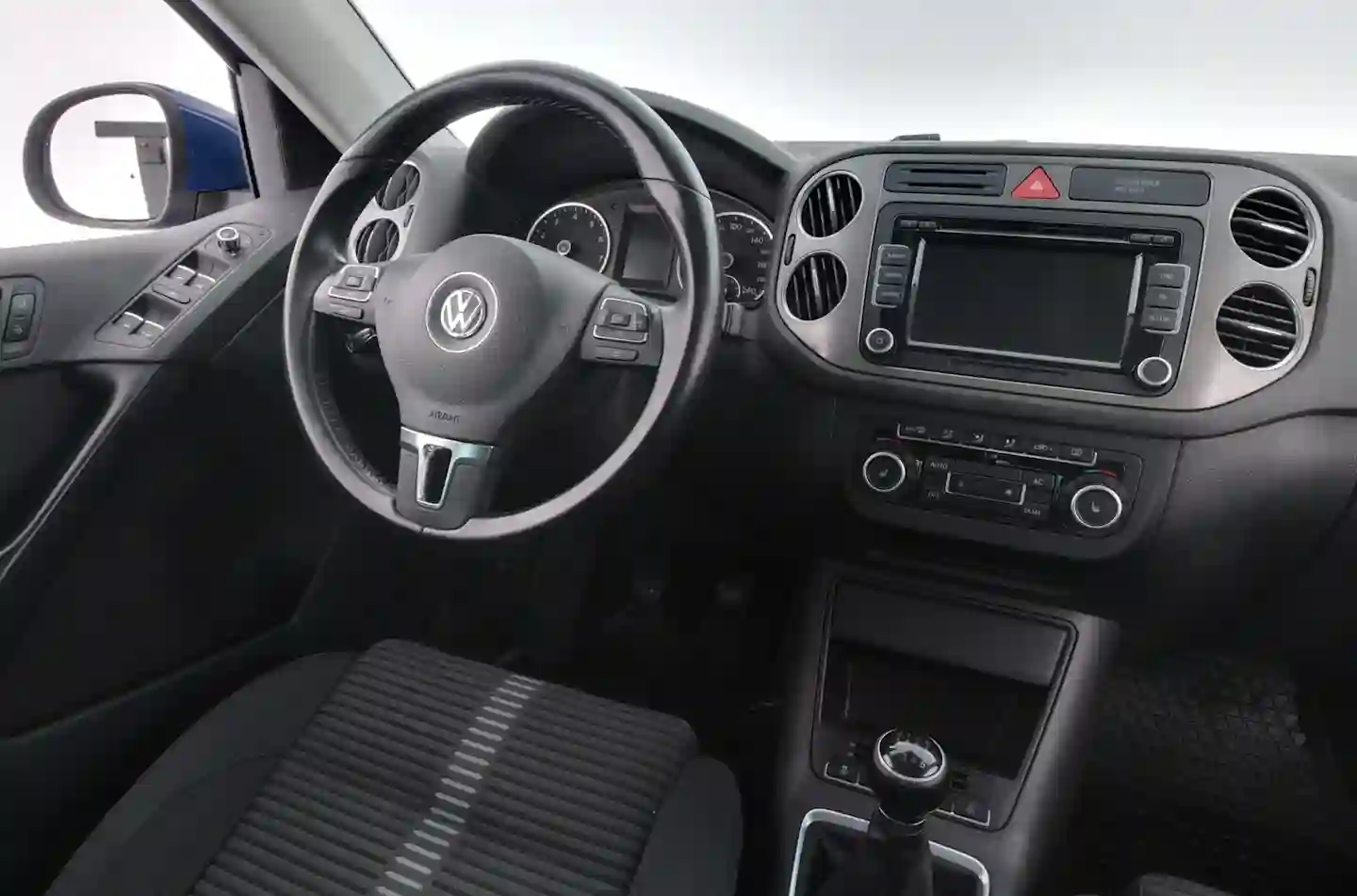Car Image - 6TrG6ORZfoO1hi8wFGJzmf