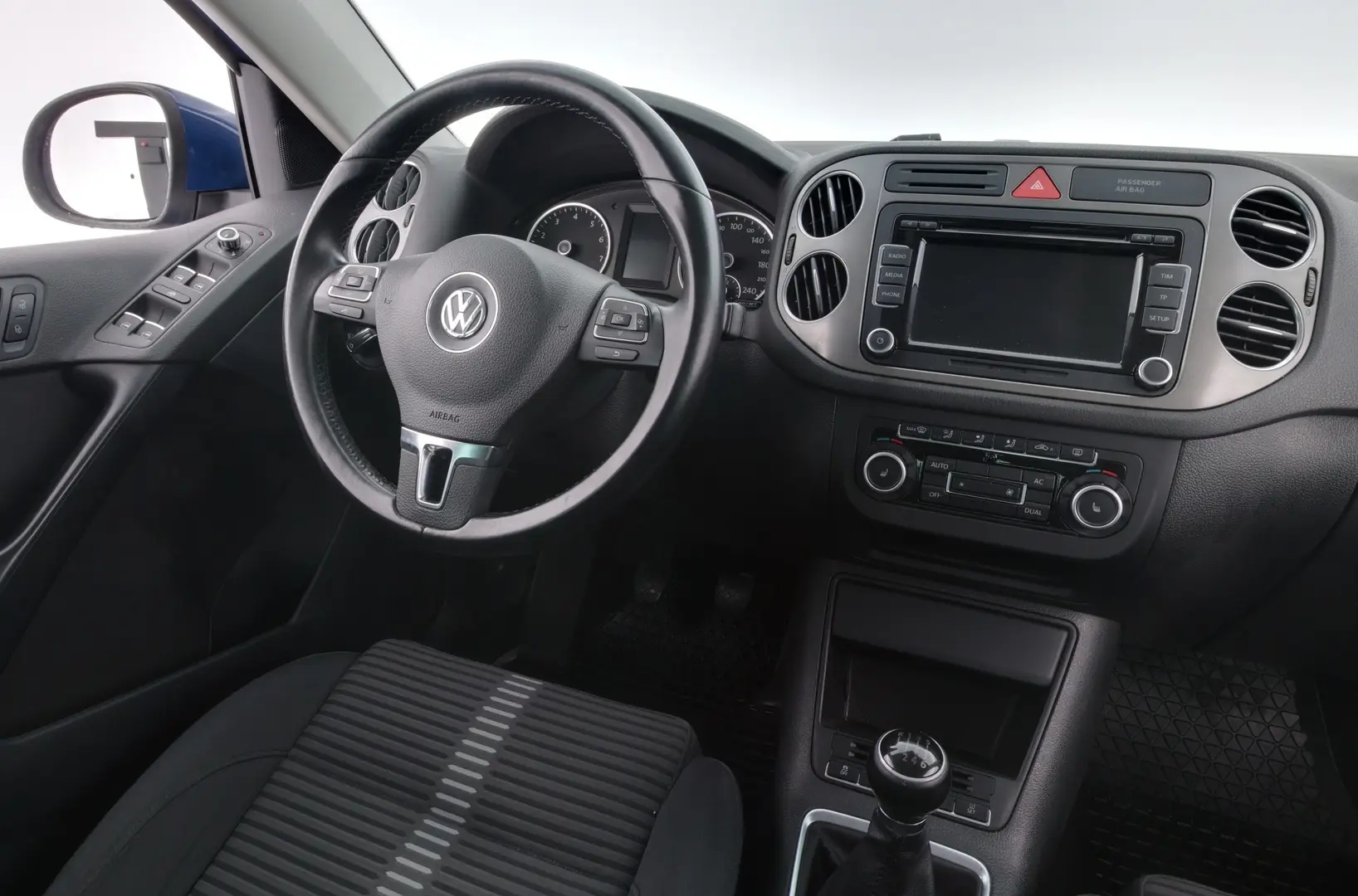 Car Image - 6TrG6ORZfoO1hi8wFGJzmf