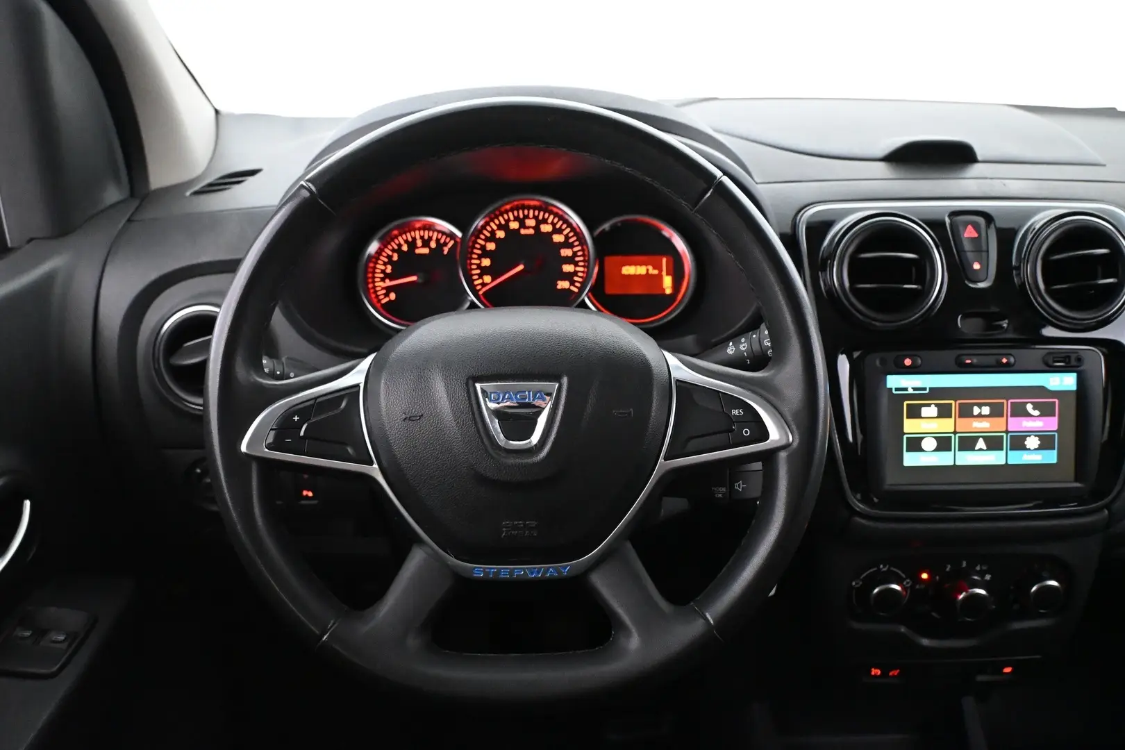 Car Image - UyXAJwbFZK1TP1A7i8STV