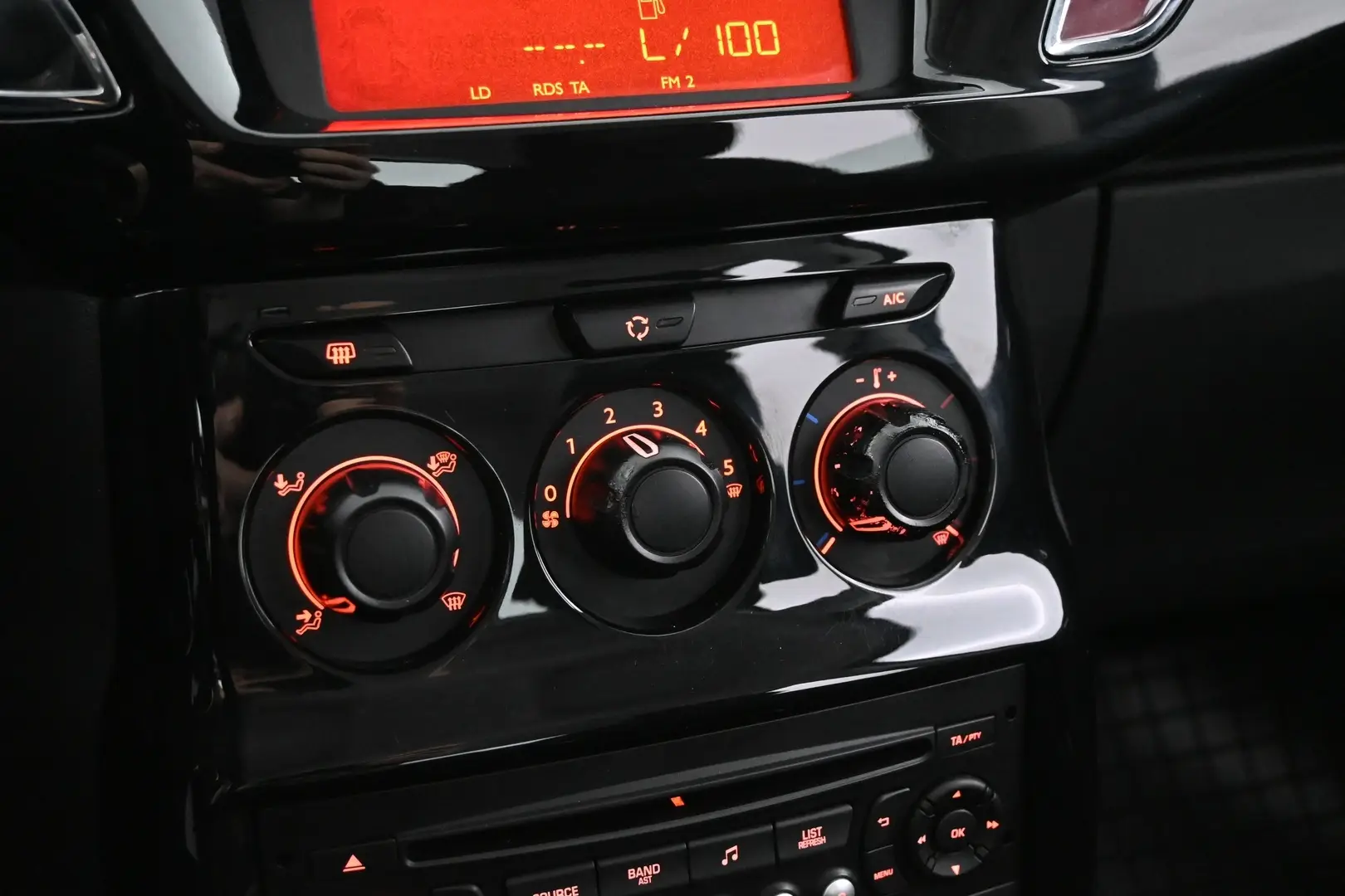 Car Image - 4jMCzcsqsNuAhfnHBnBfff