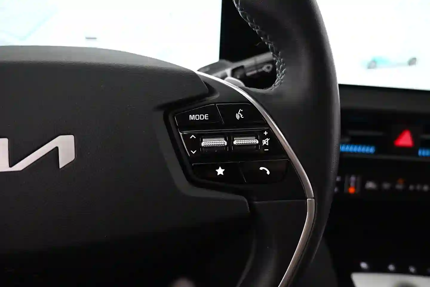 Car Image - 1iQX3sQ1XnJyFjbpgDy99A