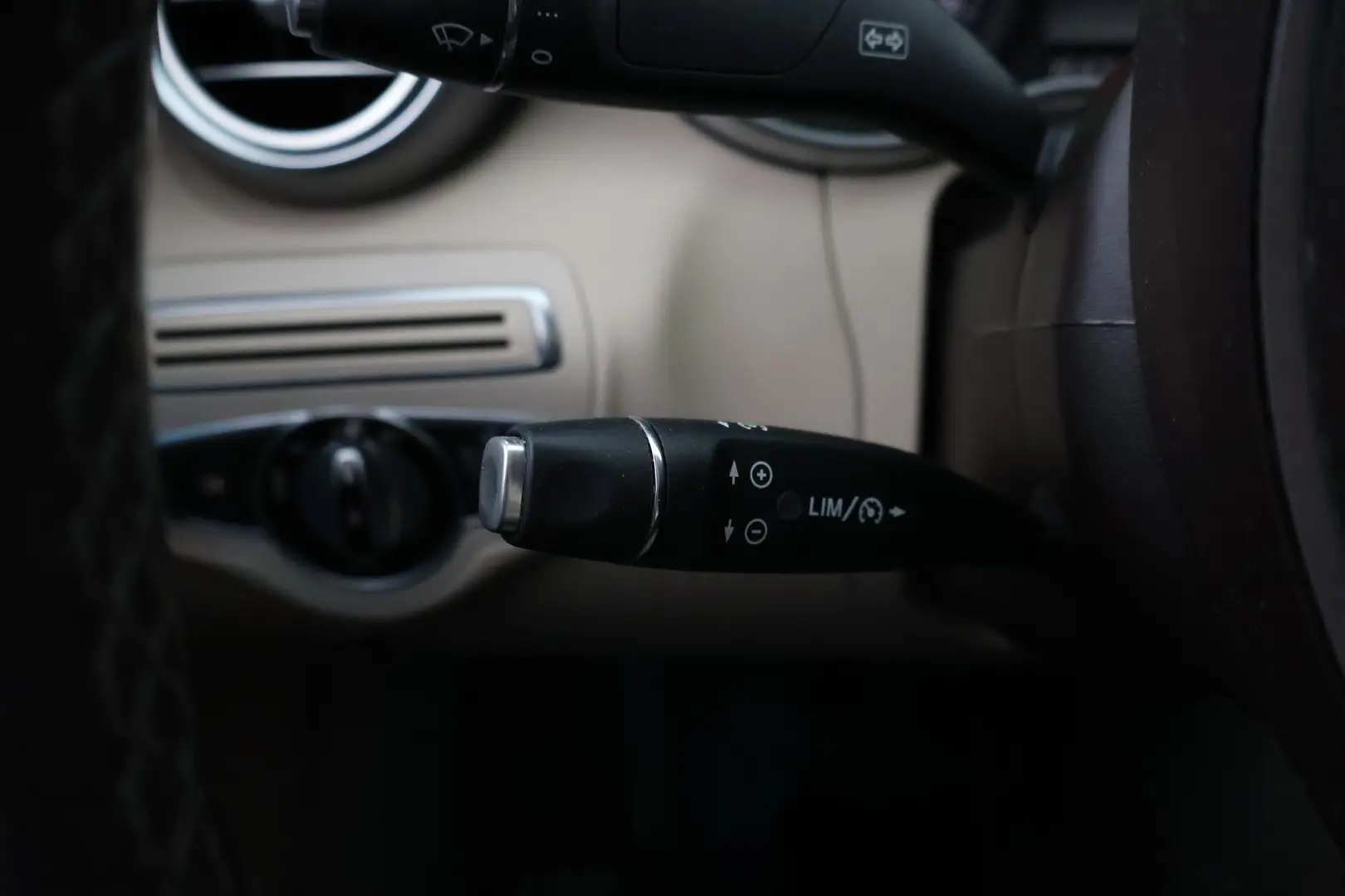 Car Image - 6J5slcfQNsEc3LxHjfpgeA