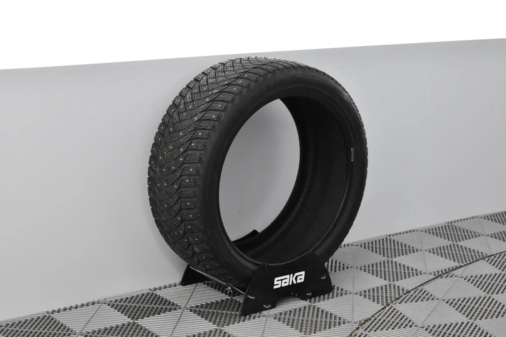 Car Image - Yb0MM4w2iCKx0HppUfW64
