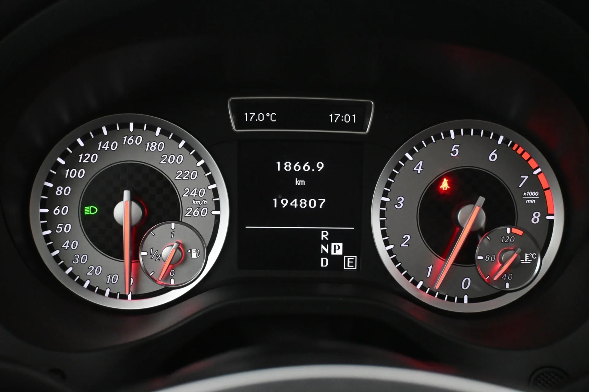 Car Image - 4X3jp2HkW1CxxkjQ1xDvqj