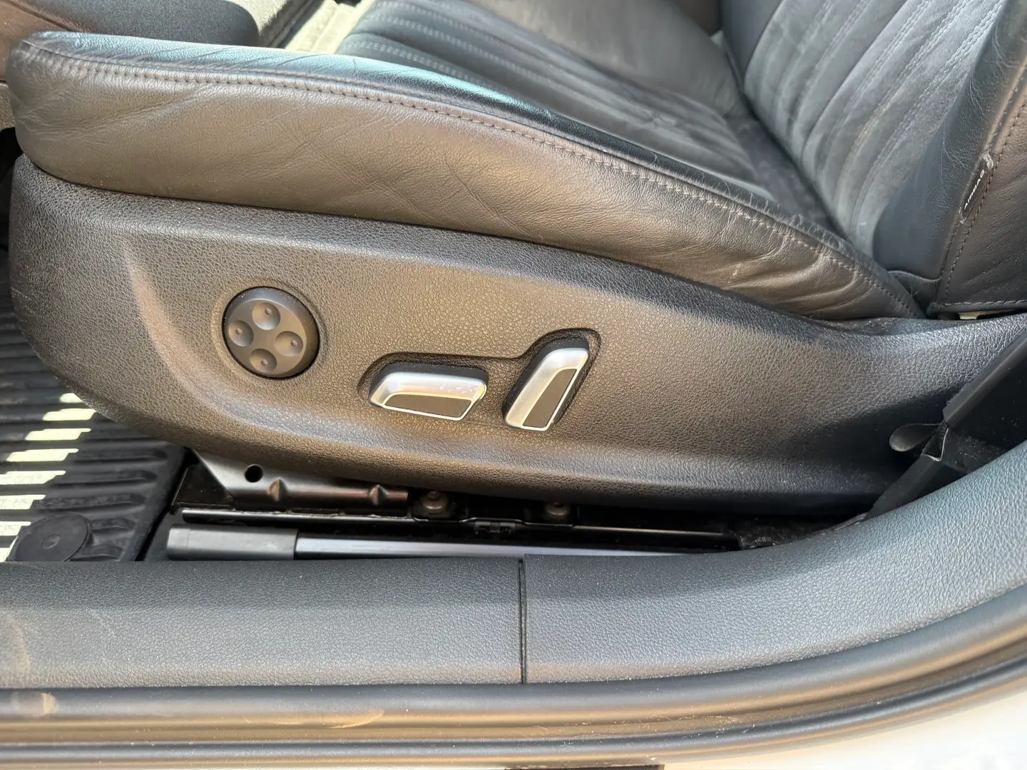 Car Image - 53IeFLSgNCNvvl6YQZlLcV