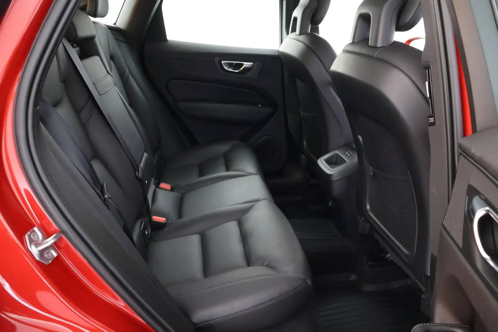 Car Image - 2xGwmoY44bnembLtY1G11a
