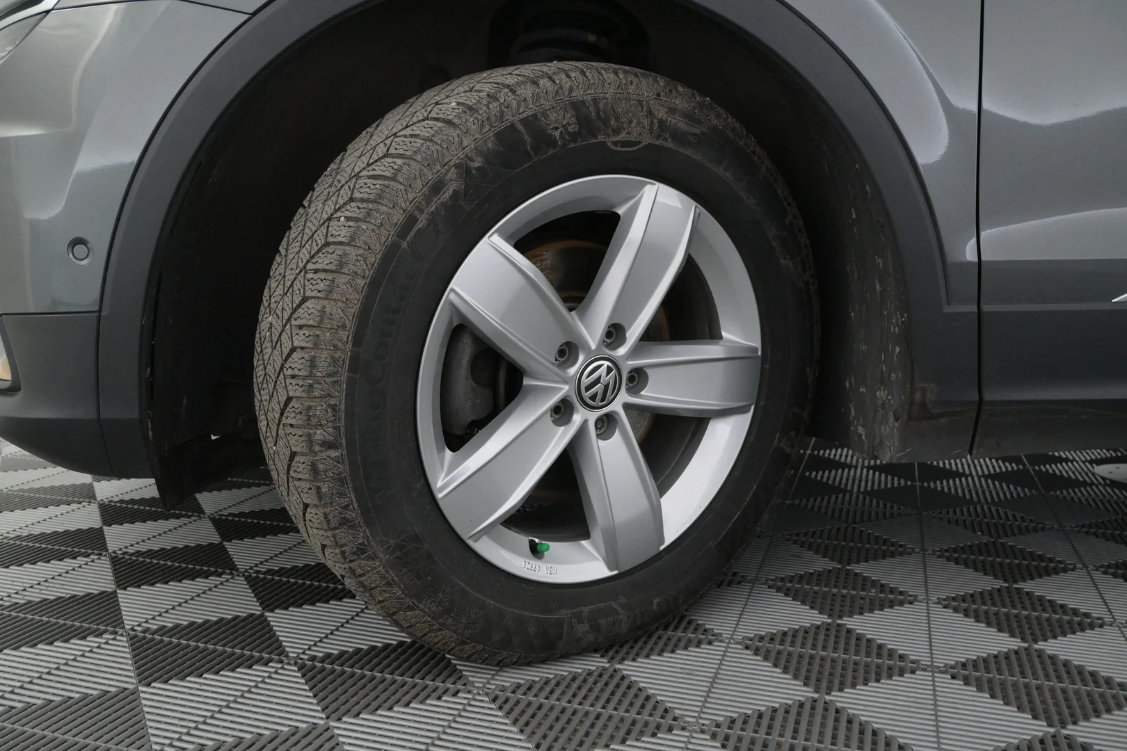 Car Image - T4zFTp3AubsBD2j5sNKiA