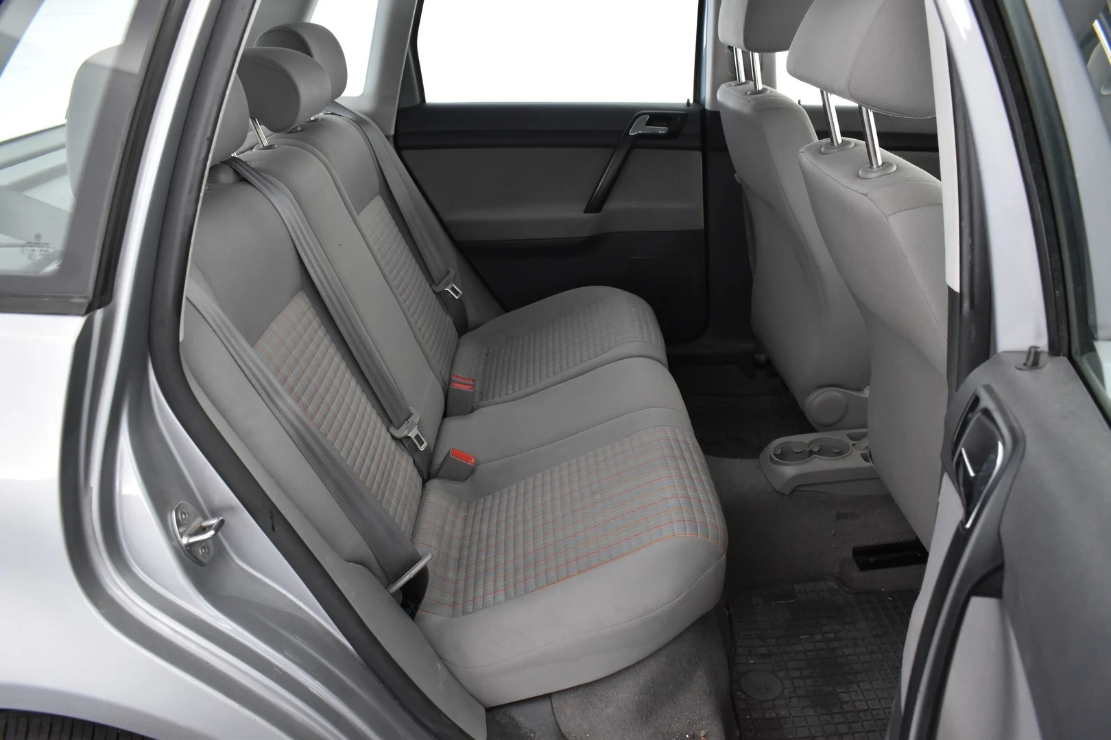 Car Image - 5a9lk8zBxI17g96dUKQHrw