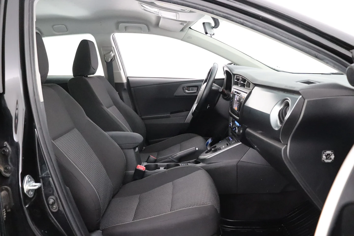 Car Image - 5rgEYnJBOqnjXtu0HFYV1O