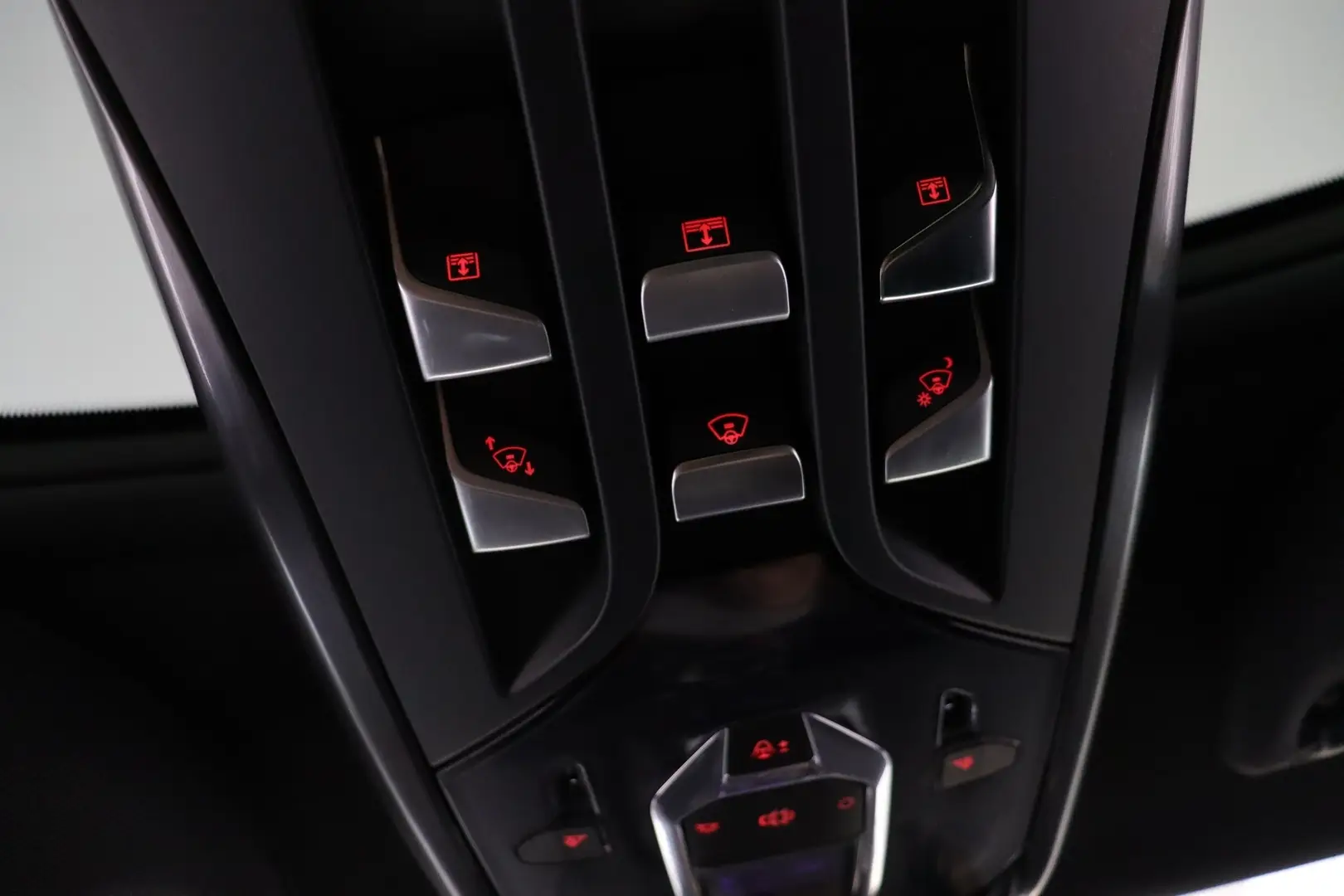 Car Image - 4lCrs1tBixFN2QY9NtDjpE