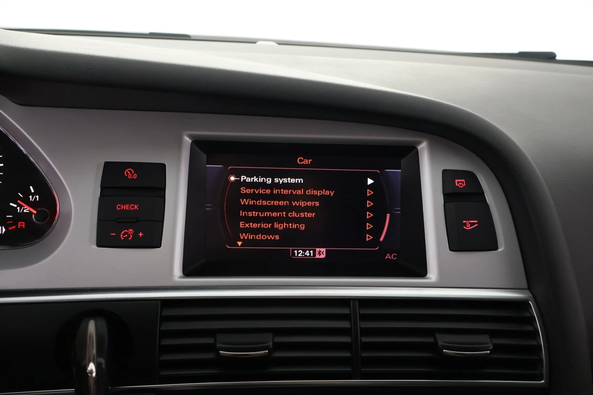 Car Image - 7rLsQwOJgfEJftydcUILGR