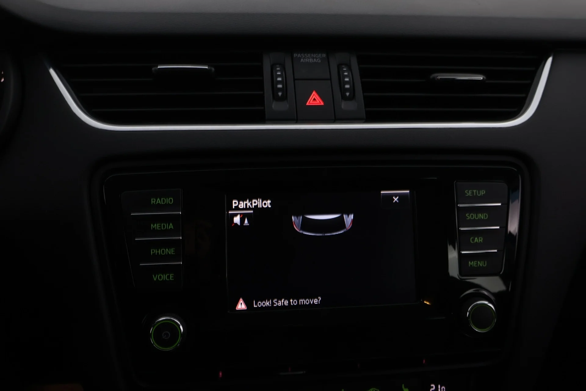 Car Image - 1KuFQjbEEaepXoIhdK35Oo