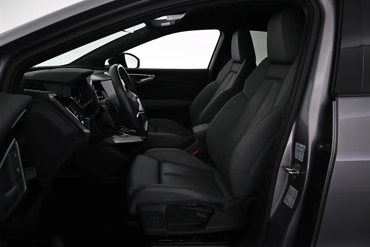 Car Image - 4f6lcNLgF0QAo1QeT6K9f1