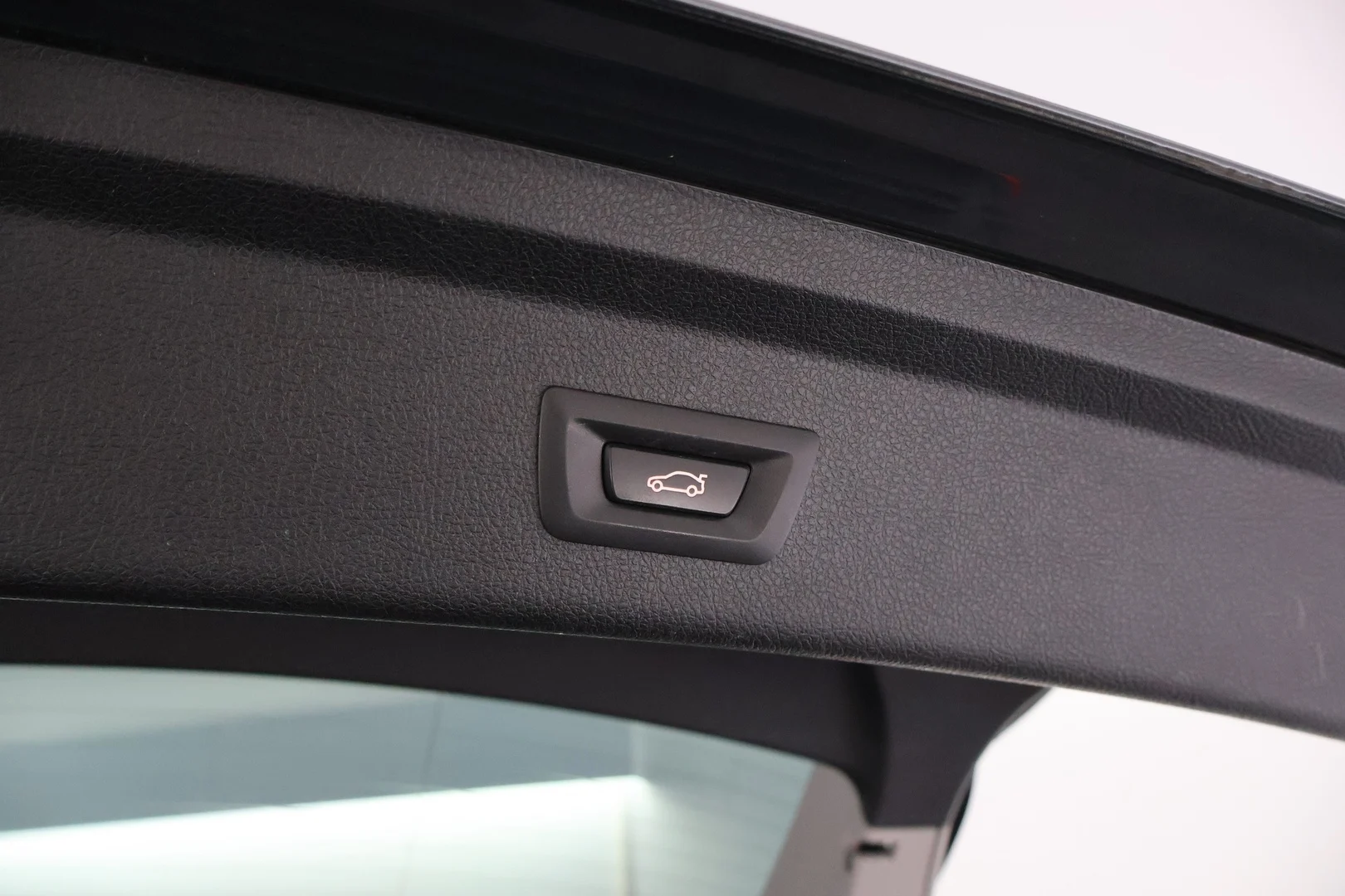 Car Image - puiuzIoQJYaWEgMSpdHFC
