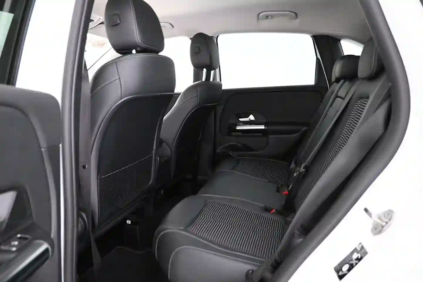 Car Image - 7BNORvPVv5OeIlFNZYlRjA