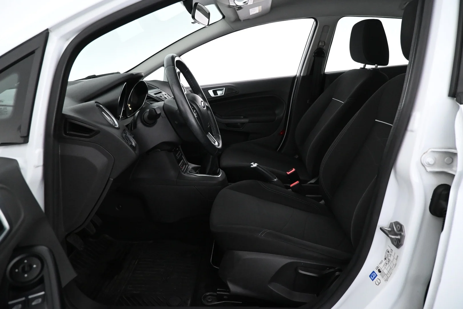 Car Image - 6hZu1fHt3KddHqrdcbBy2k