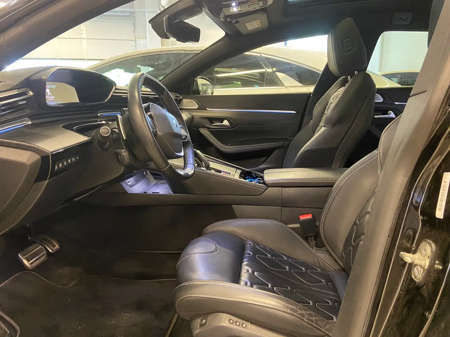 Car Image - 6yn69QwIVBZNQzr3Ewh0hU