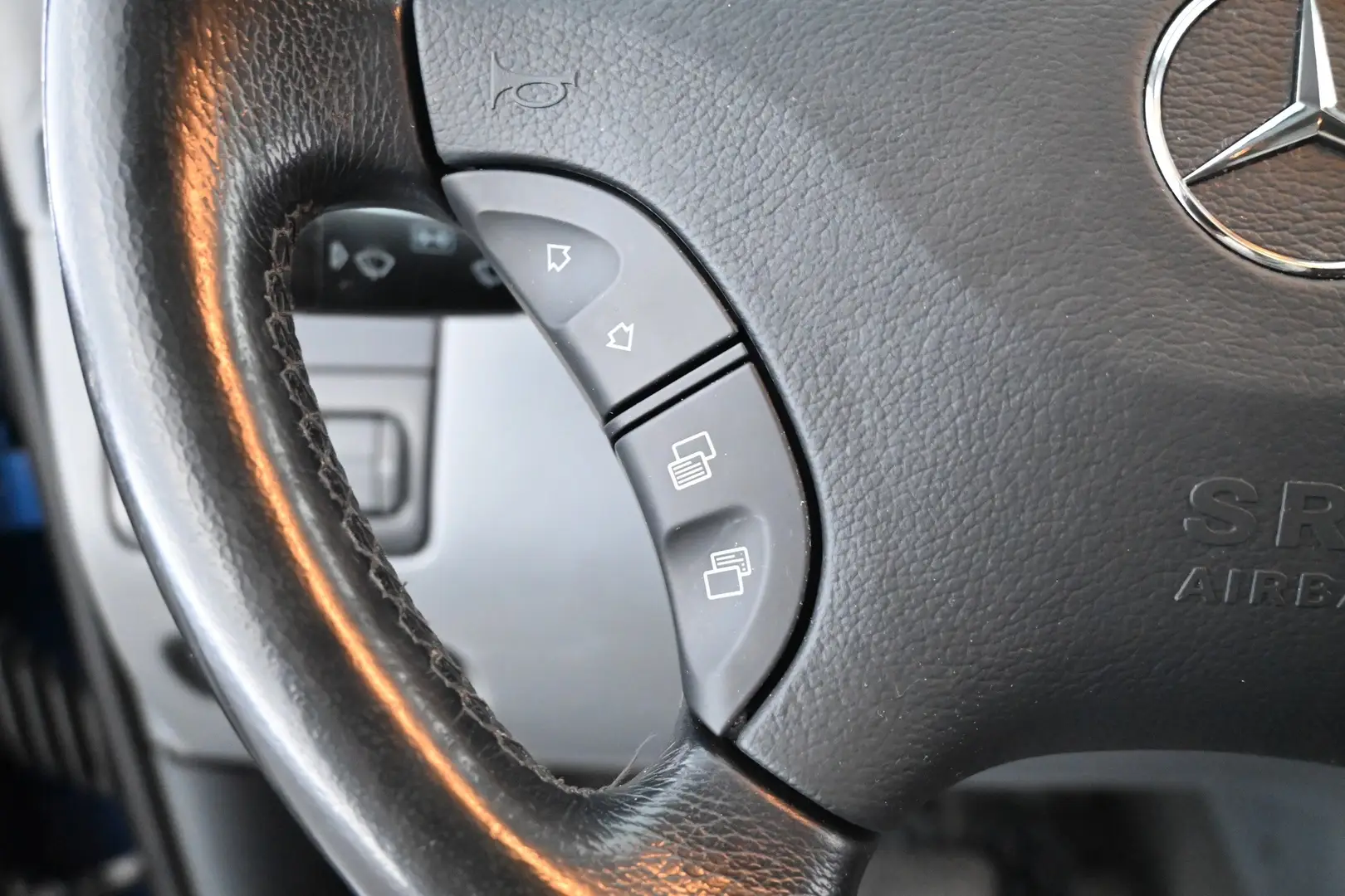 Car Image - 7DhOgUiMj15NMxEpeNlcWp