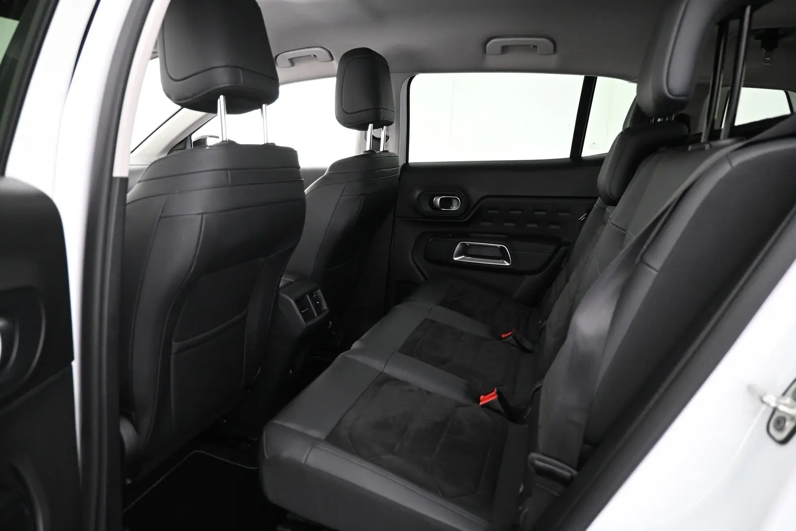 Car Image - 5IBj5Szh3St1B8x93B4OG7
