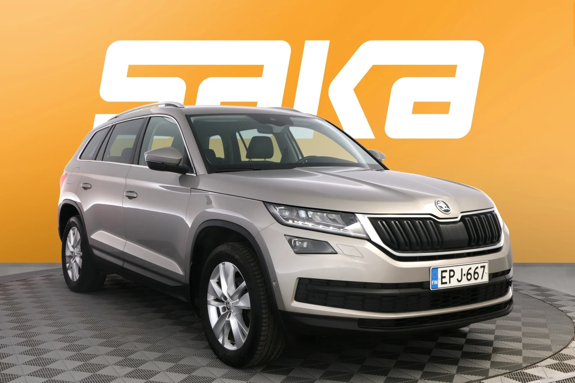 Car Image - 3SoY7u4VcKUvuY8ORQyNC6