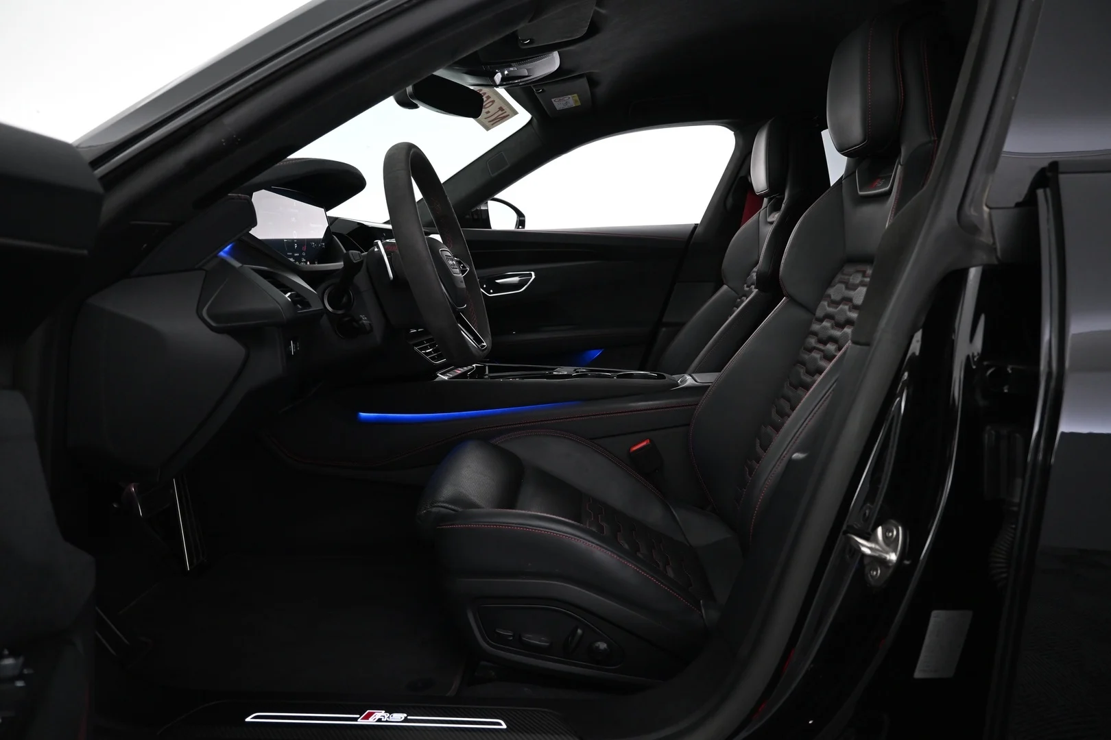 Car Image - 6ZKwH8a639J76PZnHB51TJ