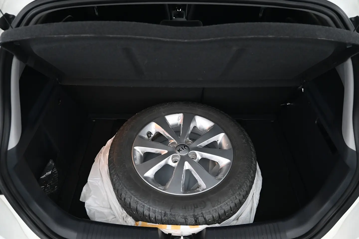 Car Image - 4Y4tz2SOYvpXJdzBQrNOXi