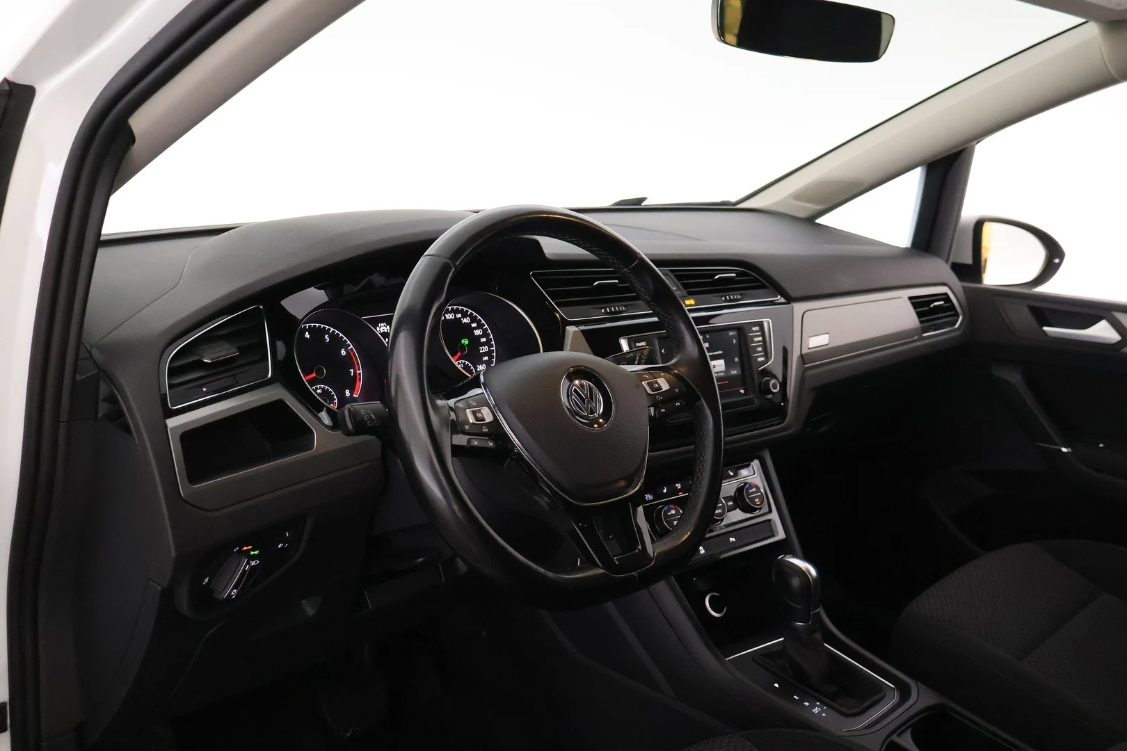 Car Image - 6EXBeMvwwNJN4QVGU5Rk0W