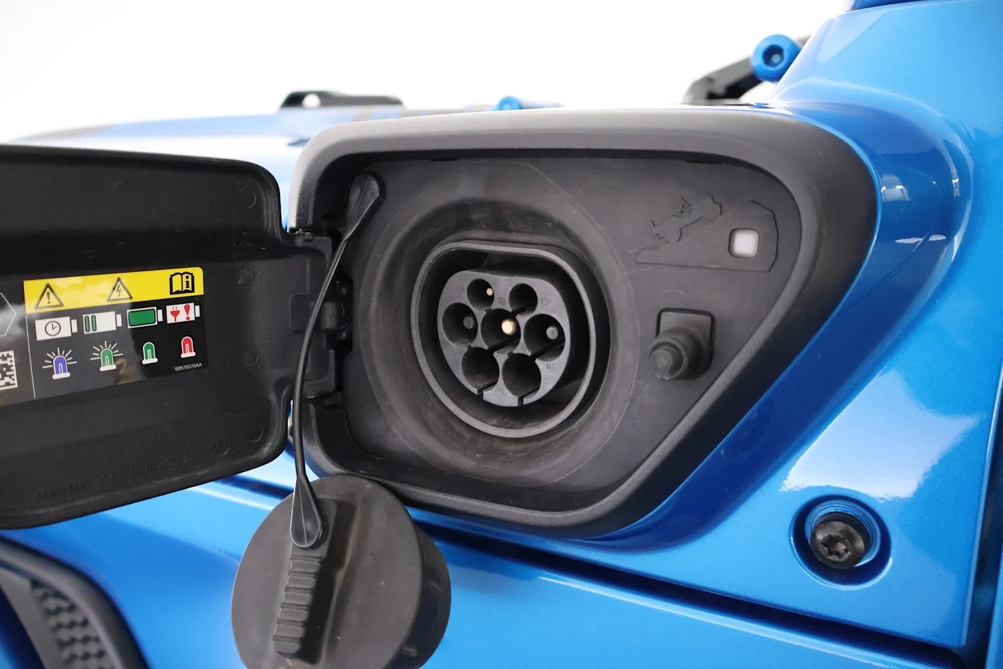 Car Image - 7s71kuwdjYKhiqscPBHvCY