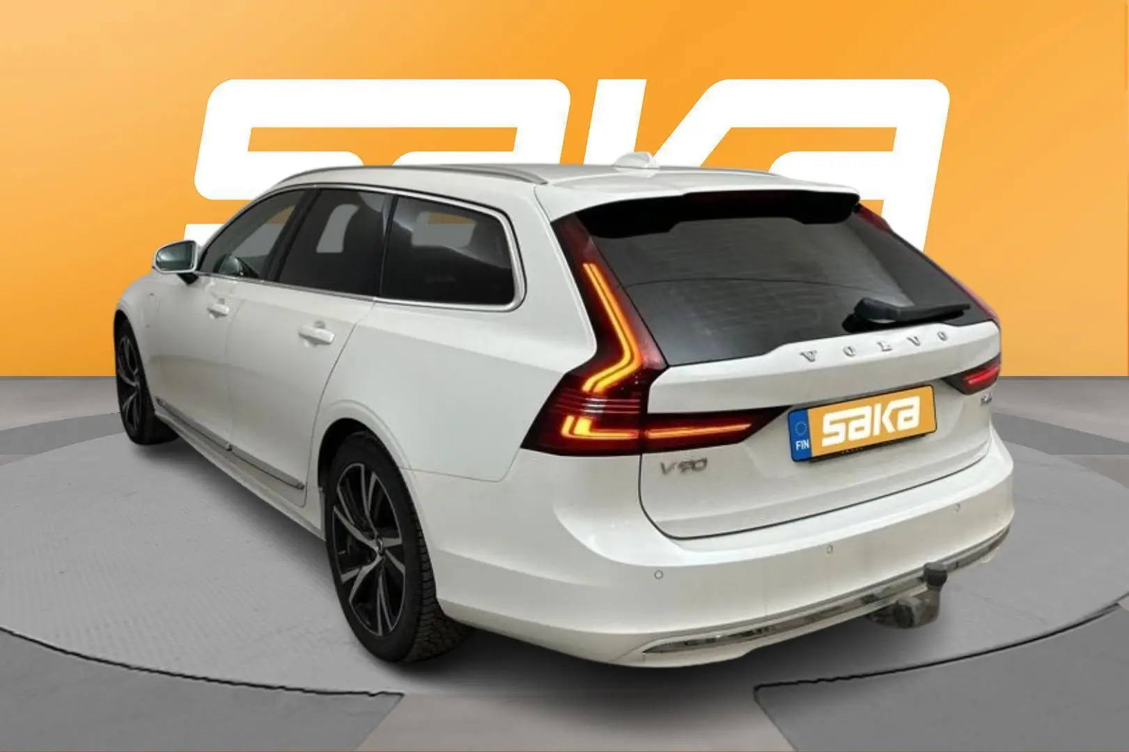 Car Image - CMT5f1eqVrs3em6o6Fxyu