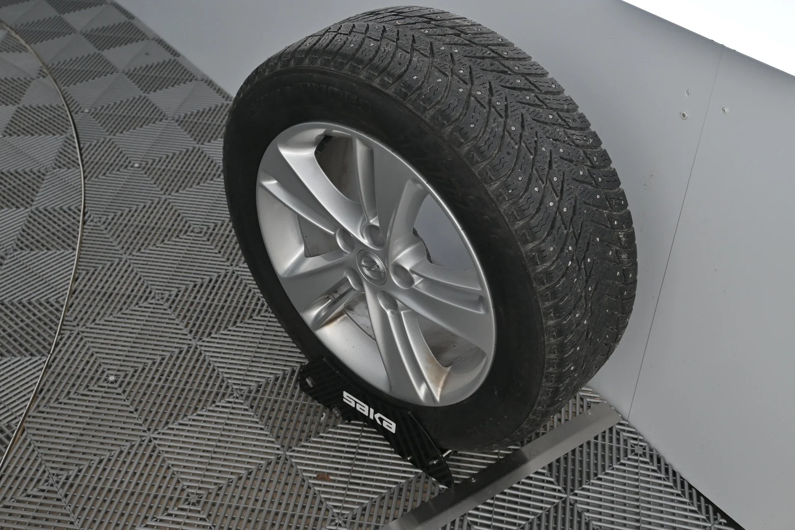 Car Image - 3Oq7WLX41s8nsFG7EqApjc