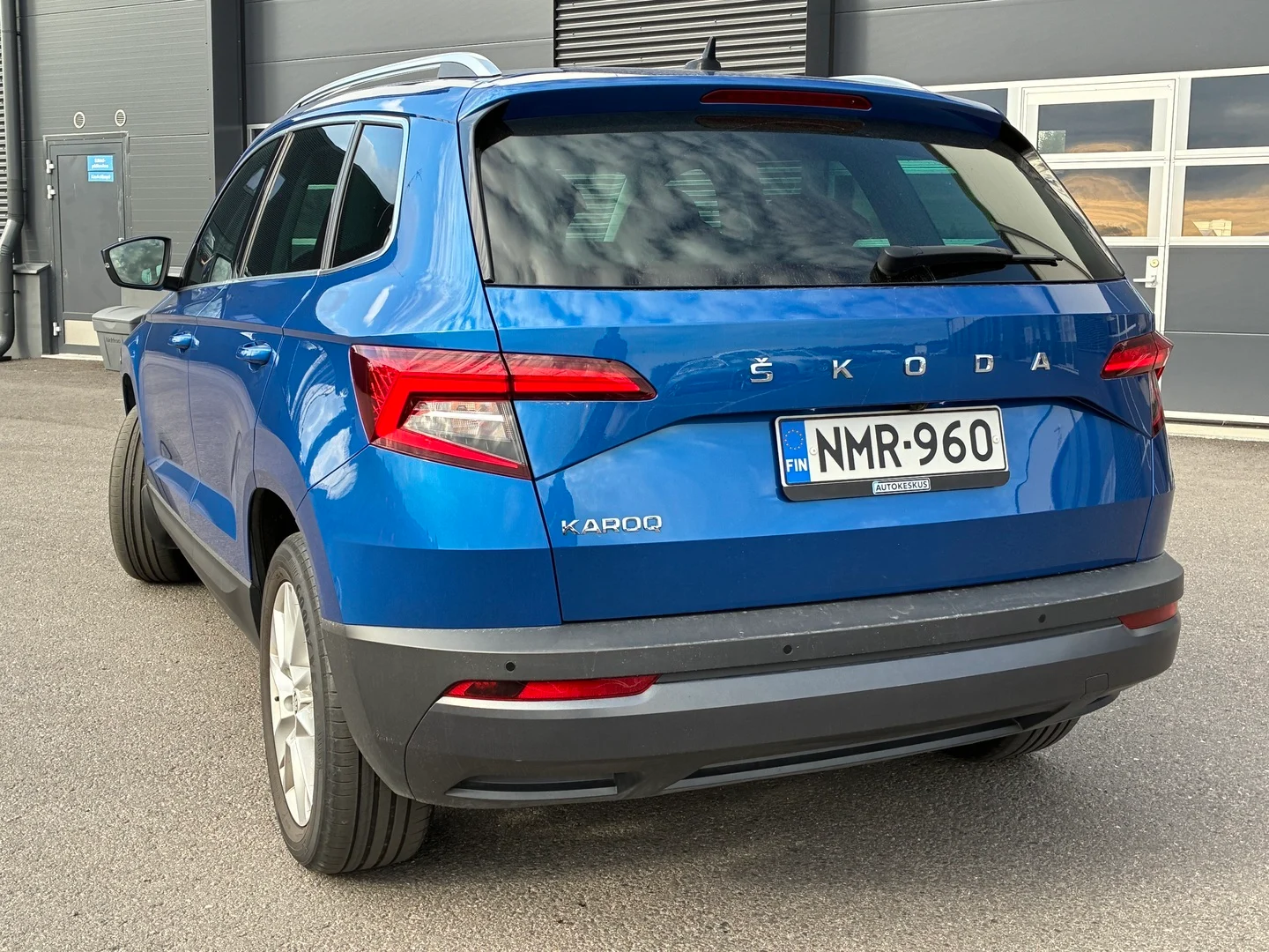 Car Image - 4ZnkjXbiCVjleXv03mcK7M