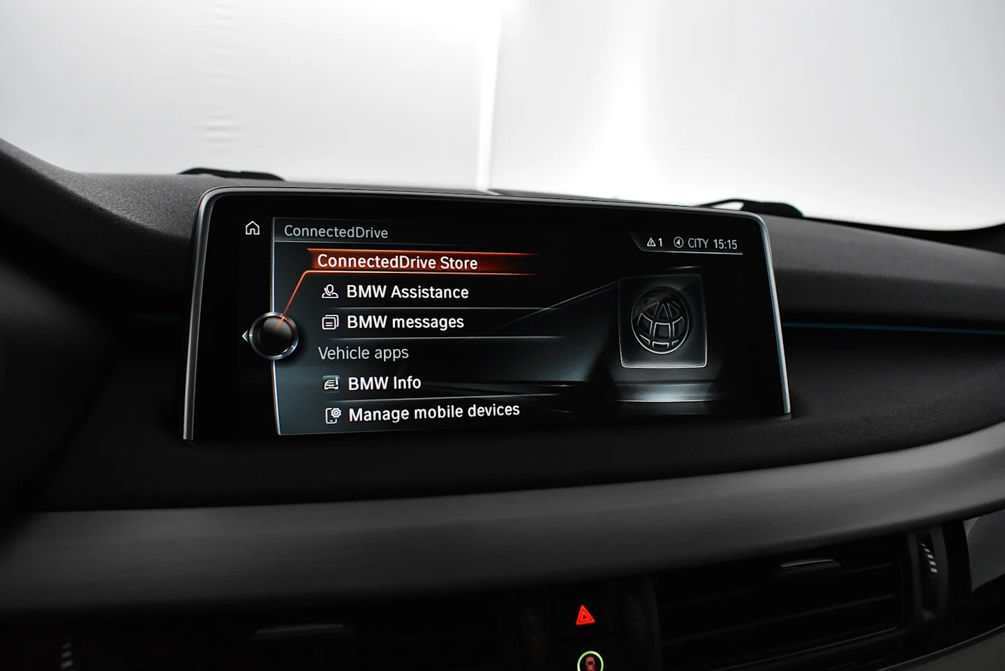 Car Image - 1Rrzv3BNPUTOUasM9SXhL5