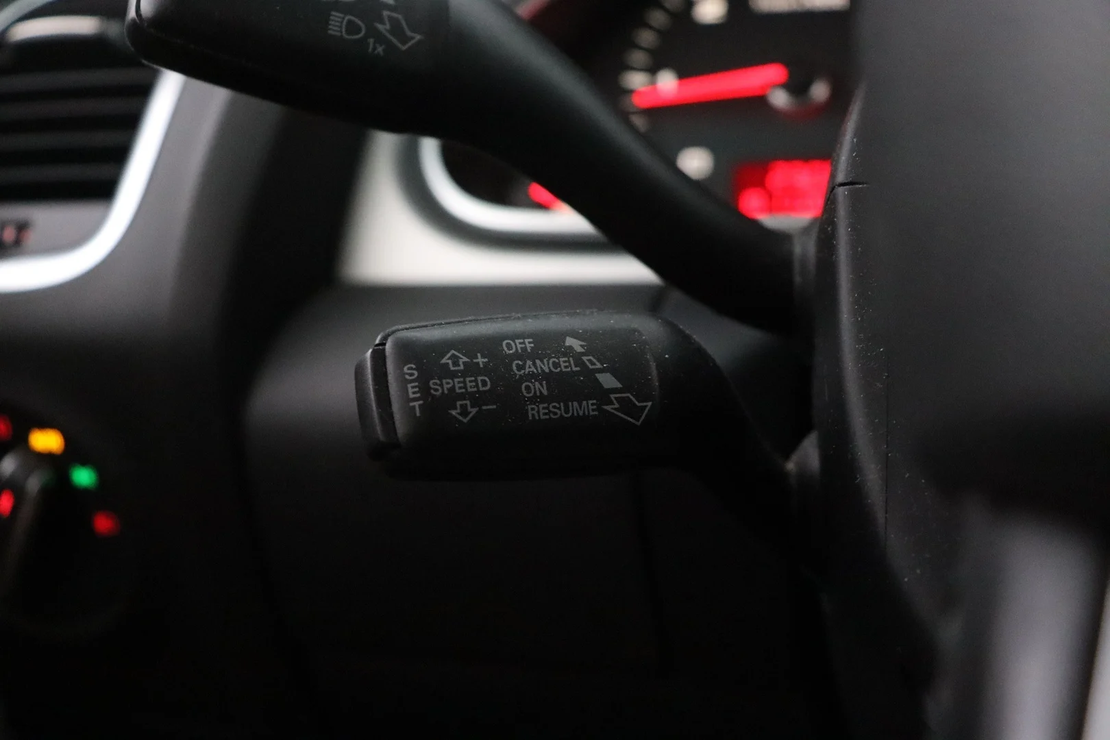 Car Image - 3wr4TsROoSchxIp7nEFPMO
