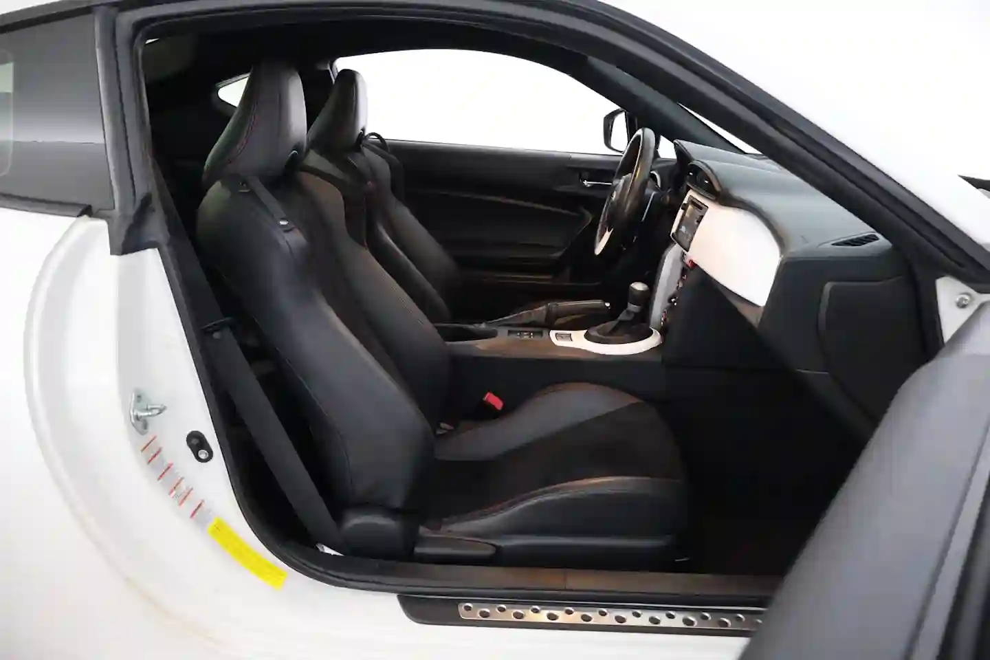 Car Image - 57uga1kz2AKhwHd8avi7Xn