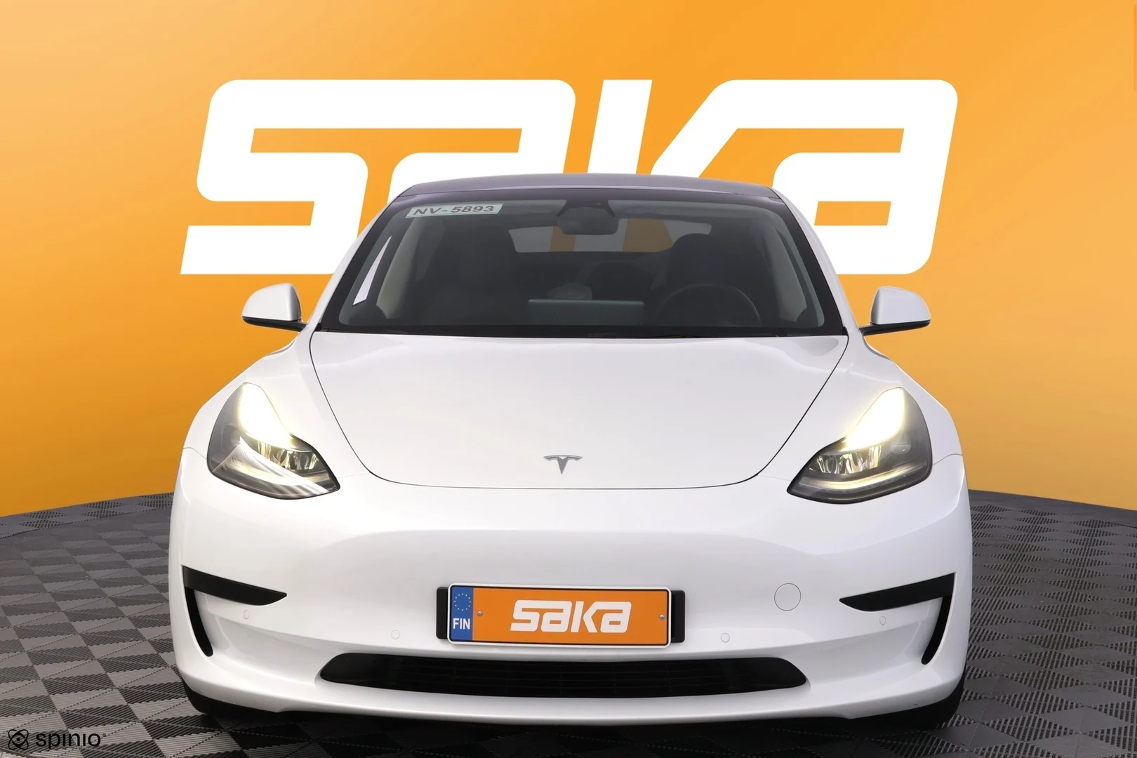 Car Image - 140MBpQPjLUu94iEeTkHE2