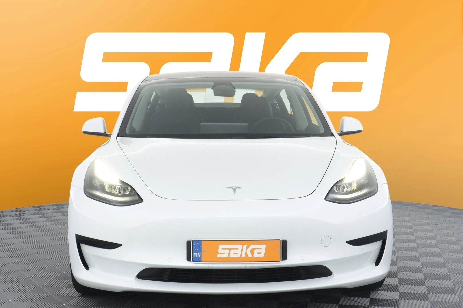 Car Image - 140MBpQPjLUu94iEeTkHE2