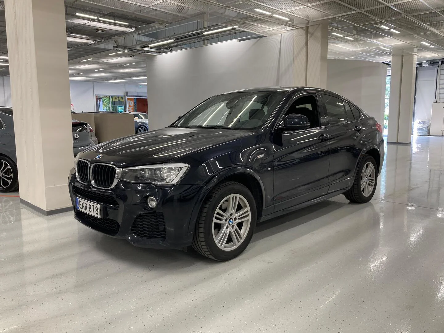 Car Image - Ed3gro3J4fxcojnvJwWZx
