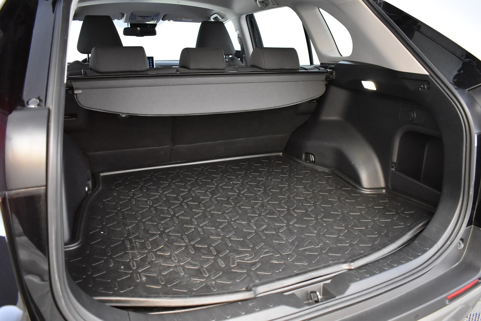 Car Image - 7F6PhDaXvrjwjVyEoKu98b