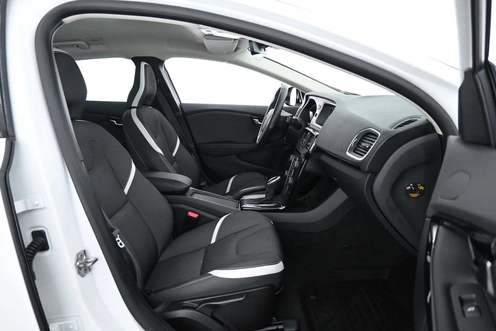 Car Image - 7vkL1qsrovnOFIb400qF0B
