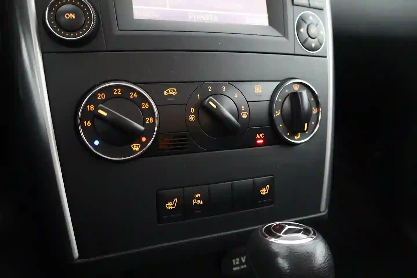 Car Image - 2pvQX6CKiB5zWtb3jeL3C0