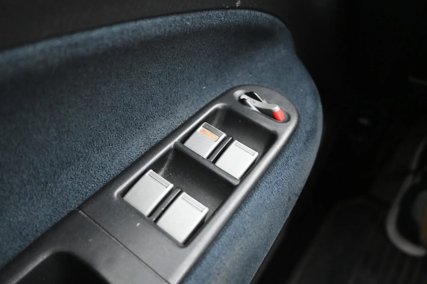 Car Image - yOz3wSoch5XVpoD4J0sPa