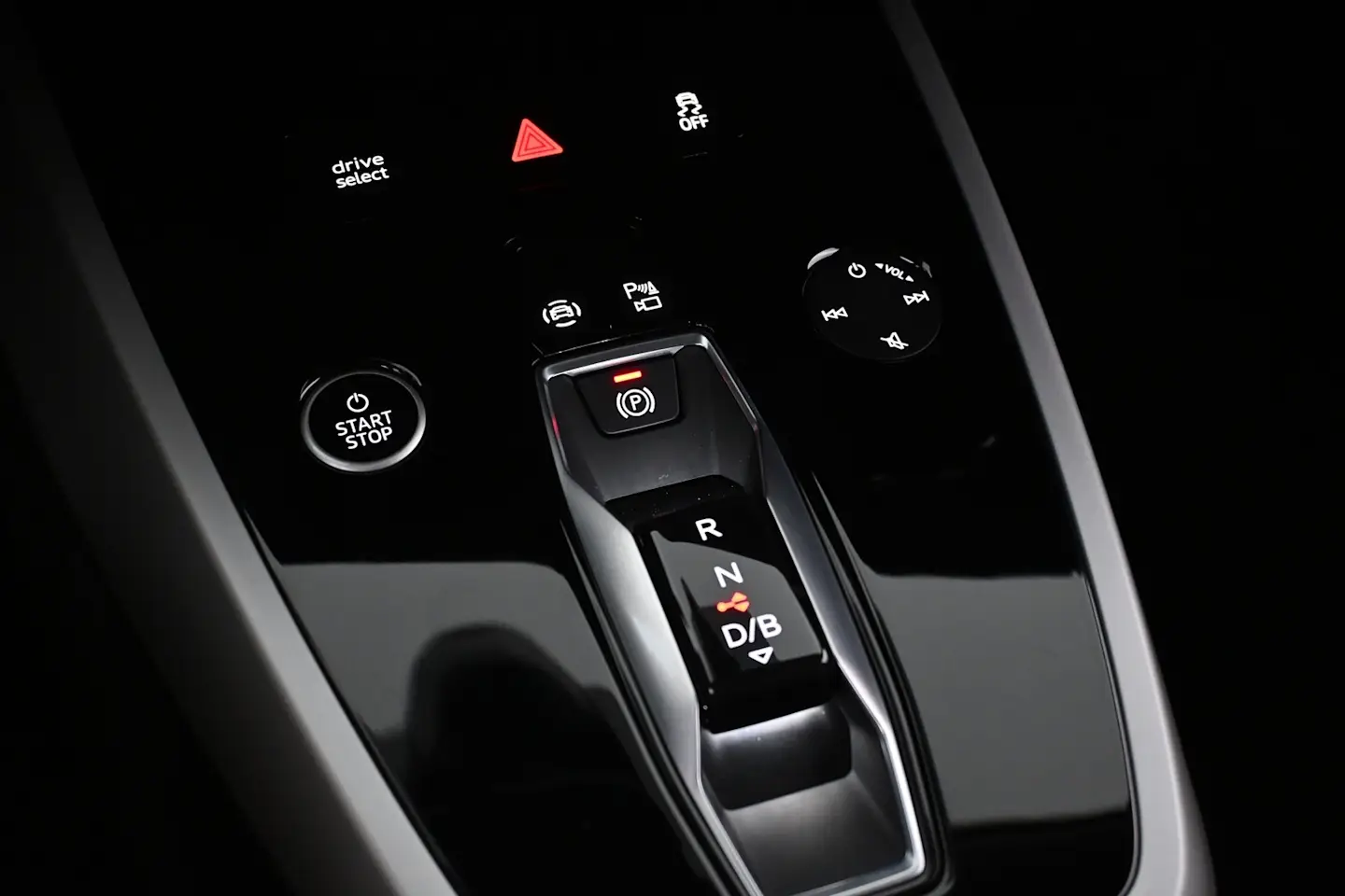 Car Image - 6MiWplxDs9qsCRSJSWO4o8