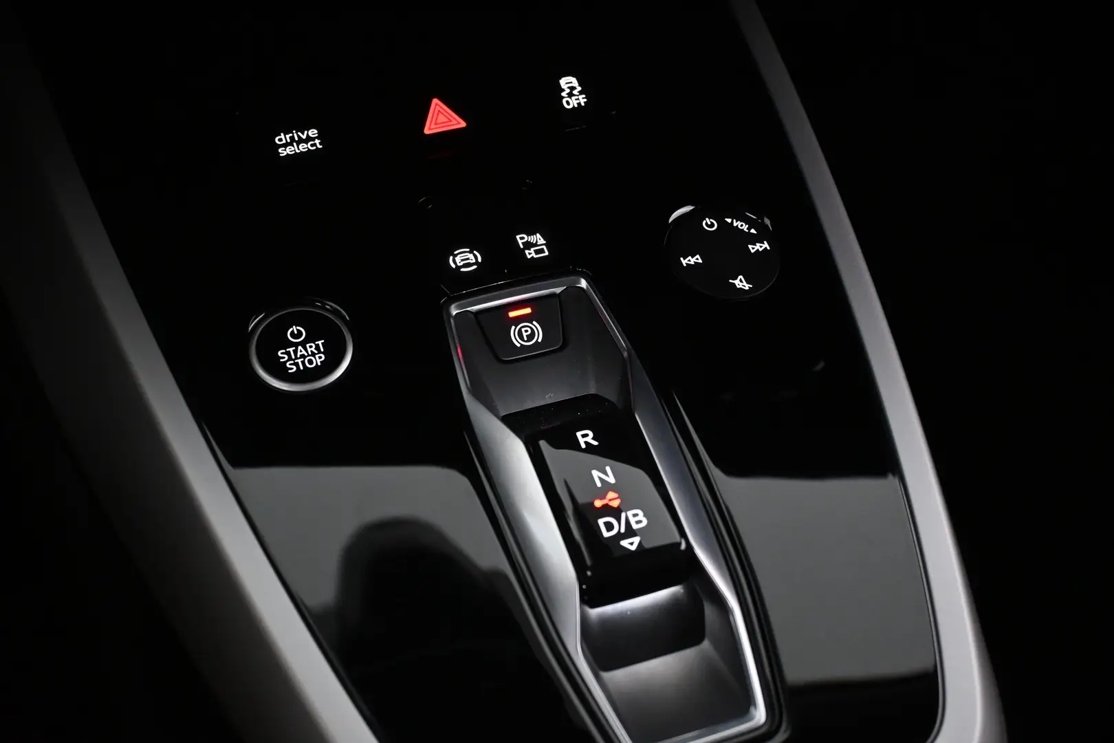 Car Image - 6MiWplxDs9qsCRSJSWO4o8