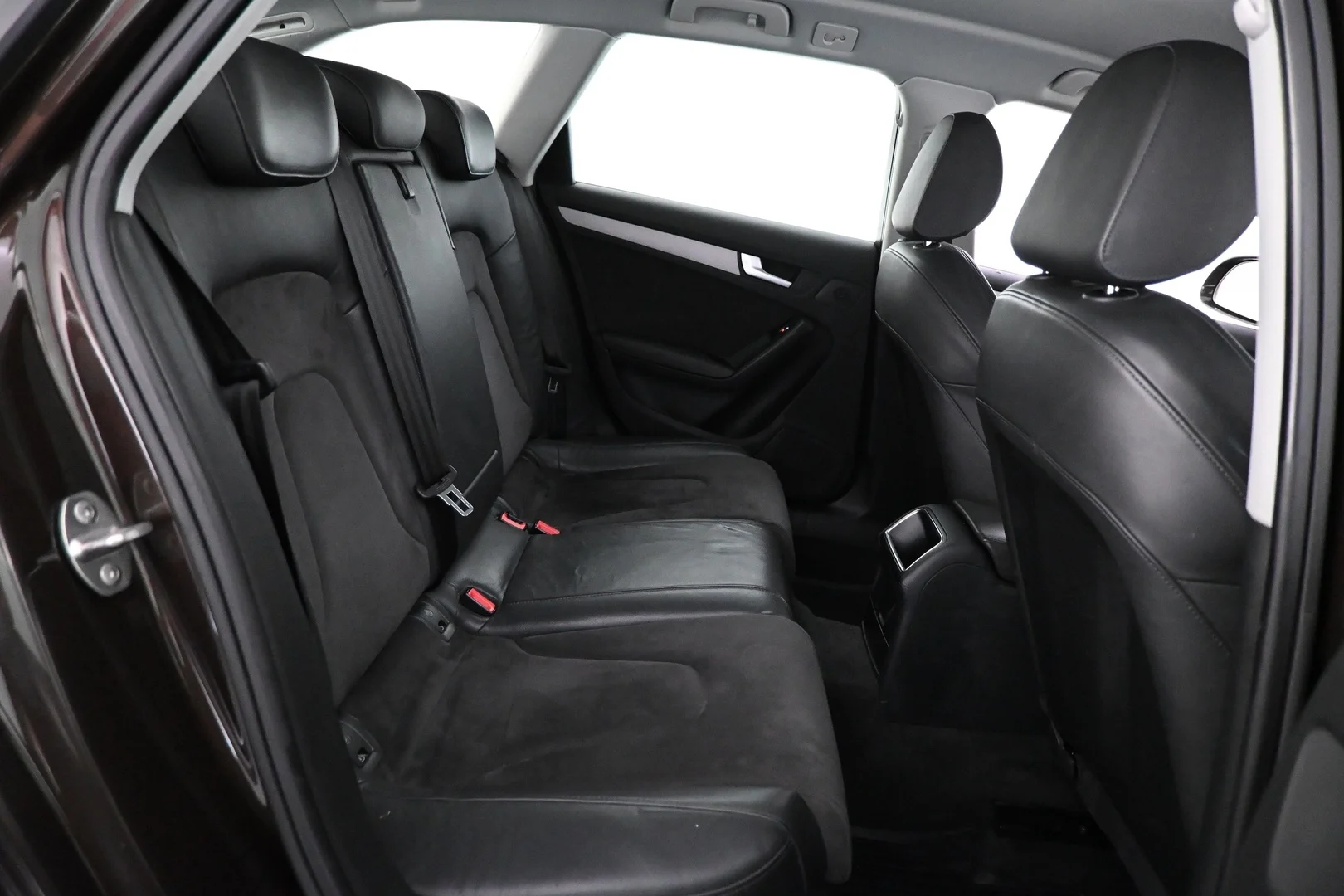 Car Image - 7A4kl8OCcuIrCq5MIAK6wH