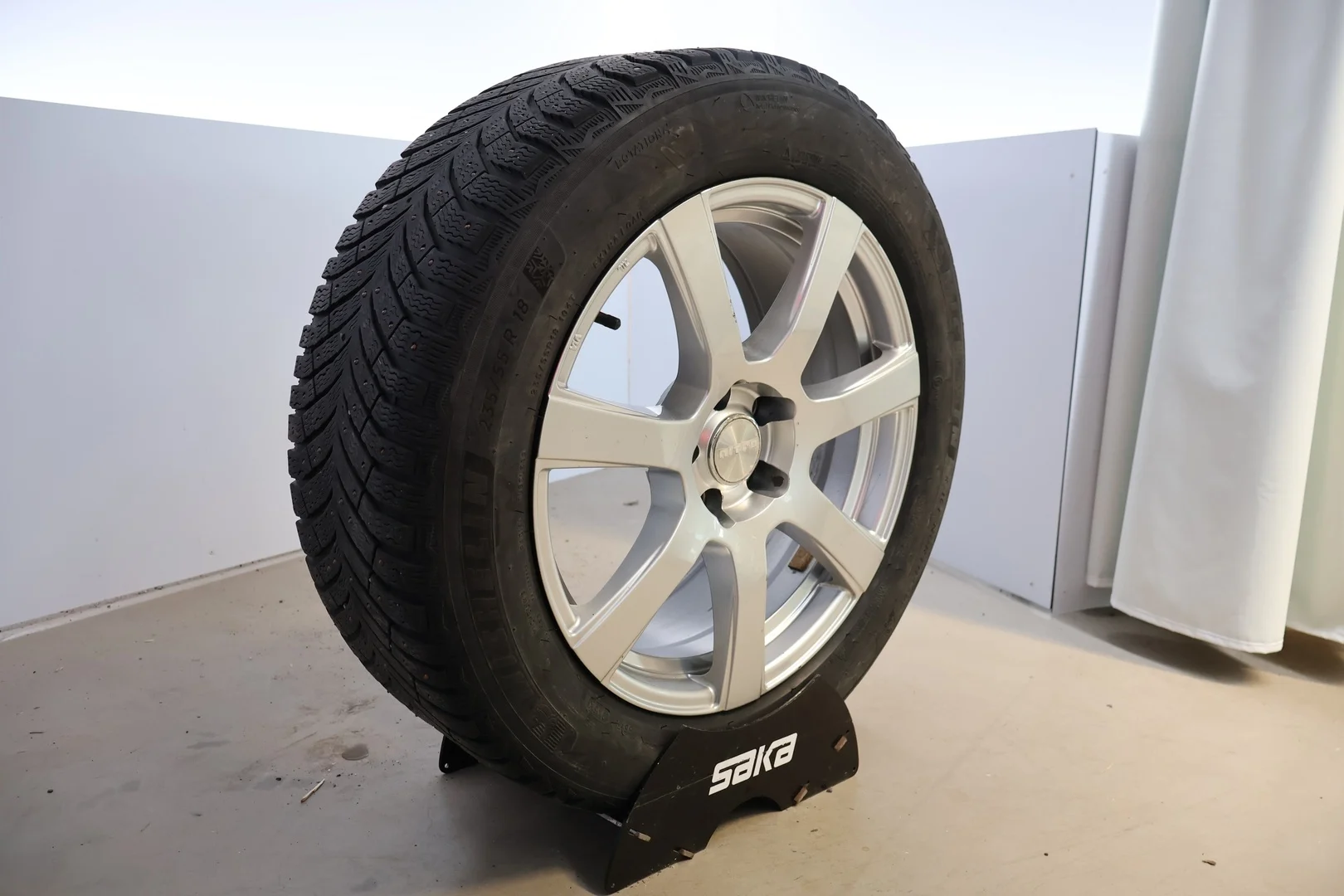 Car Image - 6RBc7ZNRr47uSJA3DQgT5X