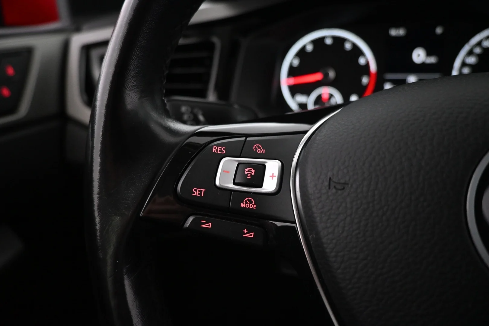 Car Image - 21c7fiLYPuclnc8dGffnGx