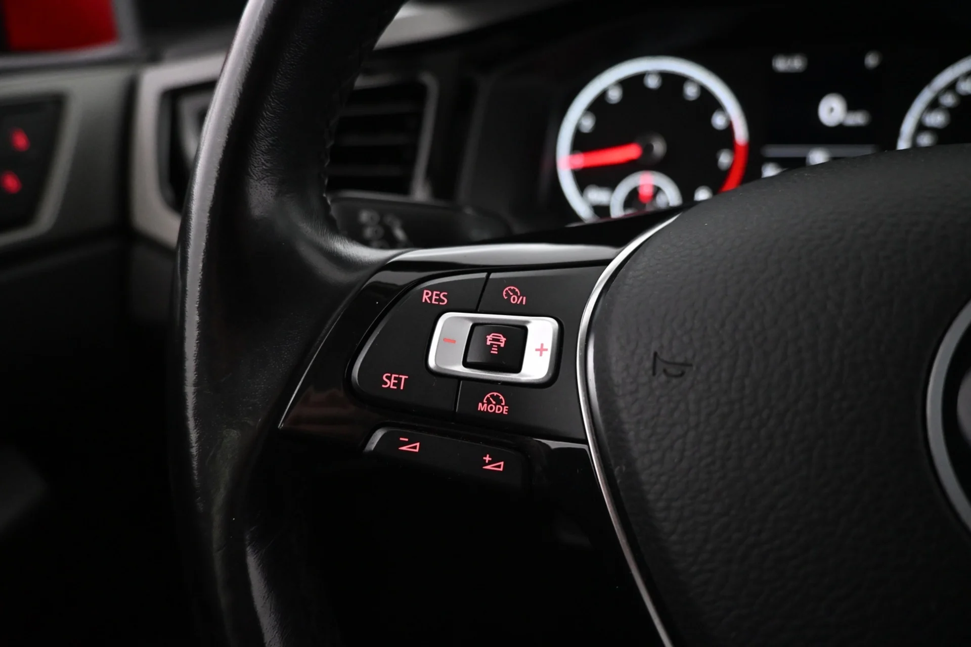 Car Image - 21c7fiLYPuclnc8dGffnGx