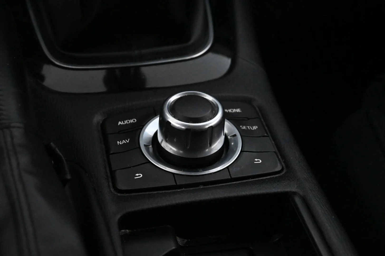 Car Image - 2l3DMfl7S6fTIROkLJz4K