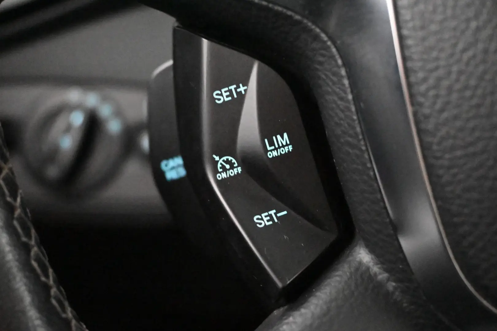Car Image - 3eQqqVT0uF4fjbrAmJaNDQ
